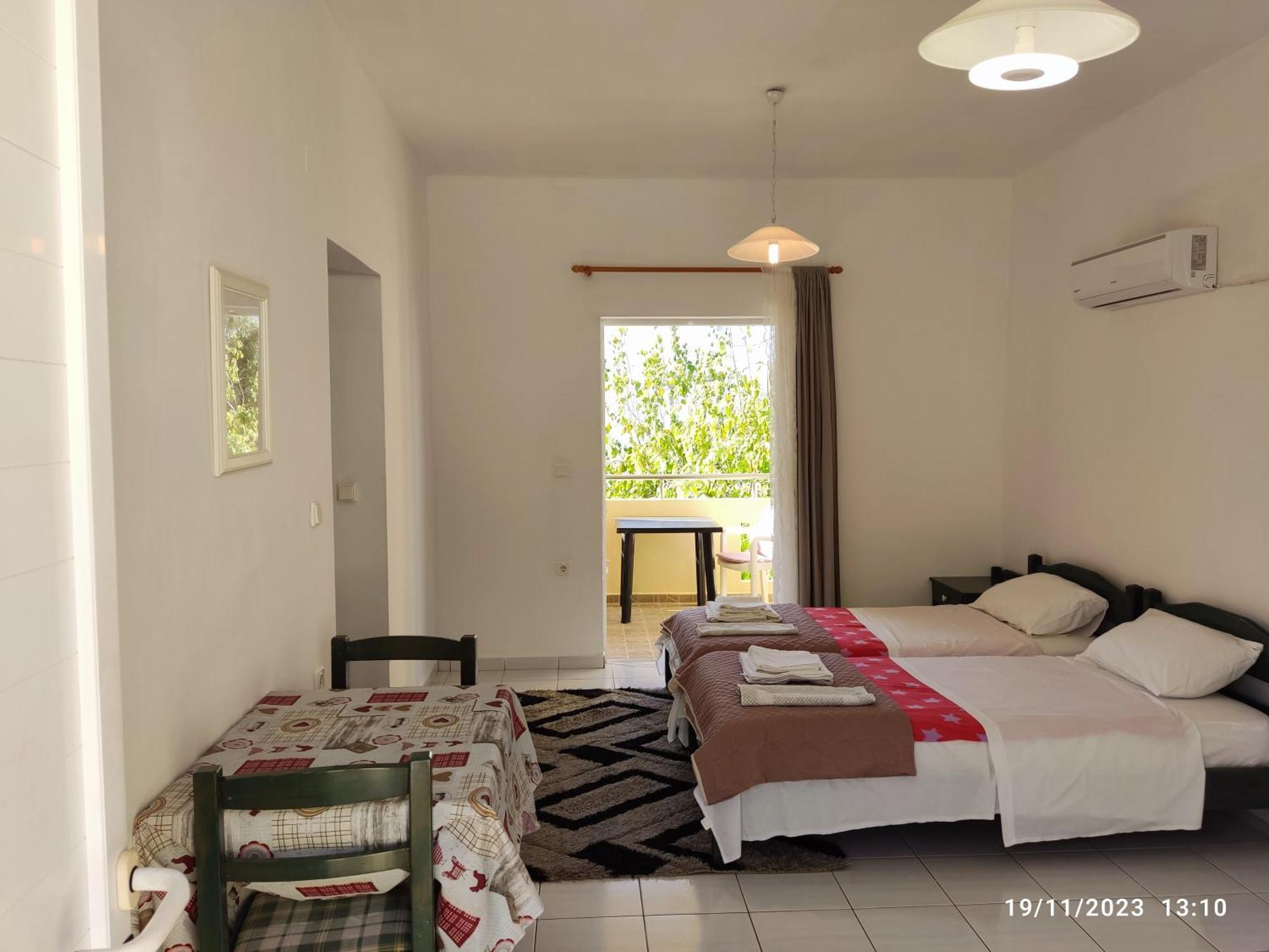 Zinovia Apartment Kato Daratso Luaran gambar