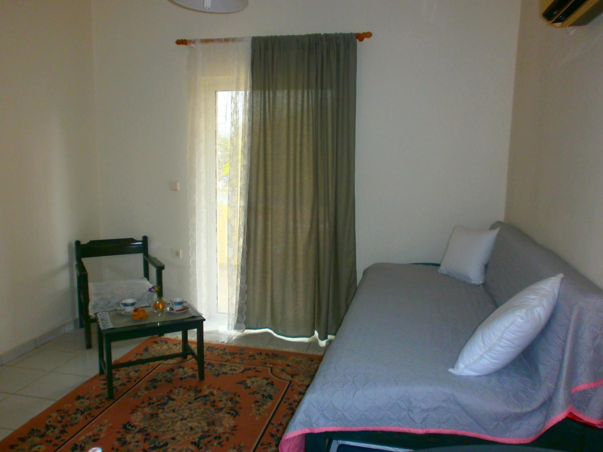Zinovia Apartment Kato Daratso Bilik gambar